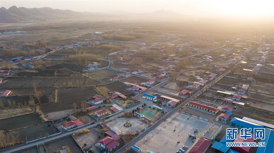 （壯麗70年&middot;奮斗新時(shí)代&middot;圖文互動(dòng)）（4）情同一家，守望相助，共奔小康&mdash;&mdash;內(nèi)蒙古興安盟巴彥敖包嘎查民族團(tuán)結(jié)見(jiàn)聞