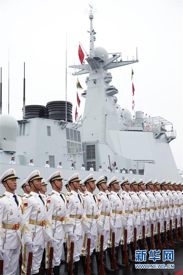 (新華全媒頭條·人民海軍70年·圖文互動)(3)奏響新時代海上和平樂章——人民海軍成立70周年海上閱兵活動紀(jì)實(shí)