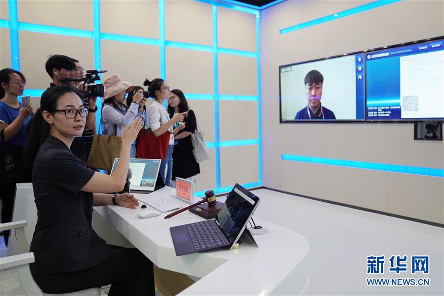 （新華全媒頭條&middot;圖文互動(dòng)）（2）從&ldquo;數(shù)字中國&rdquo;看中國發(fā)展新信號(hào)、新亮點(diǎn)、新趨勢(shì)