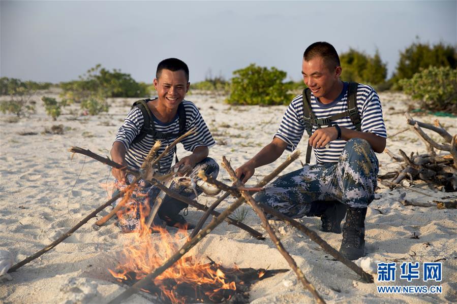 （壯麗70年&middot;奮斗新時(shí)代&middot;新華全媒頭條&middot;圖文互動(dòng)）（10）&ldquo;你在我的航程上，我在你的視線里&rdquo;&mdash;&mdash;走進(jìn)海軍西沙中建島官兵的五彩世界
