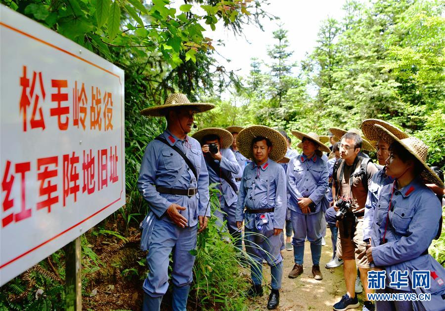 （新華全媒頭條&middot;不忘初心、牢記使命&mdash;&mdash;記者再走長征路&middot;圖文互動）（2）風展紅旗如畫&mdash;&mdash;來自長征出發(fā)地長汀、寧化的紅色信仰報告 