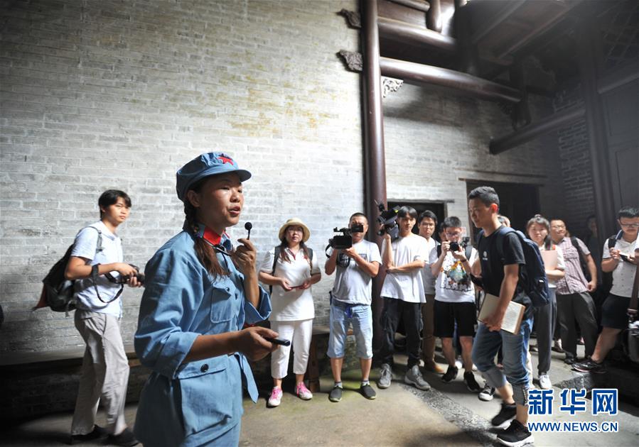 （壯麗70年&middot;奮斗新時(shí)代&mdash;&mdash;記者再走長征路&middot;圖文互動）（2）不朽的紅色雄鷹&mdash;&mdash;人民軍隊(duì)航空先驅(qū)馮達(dá)飛的故事