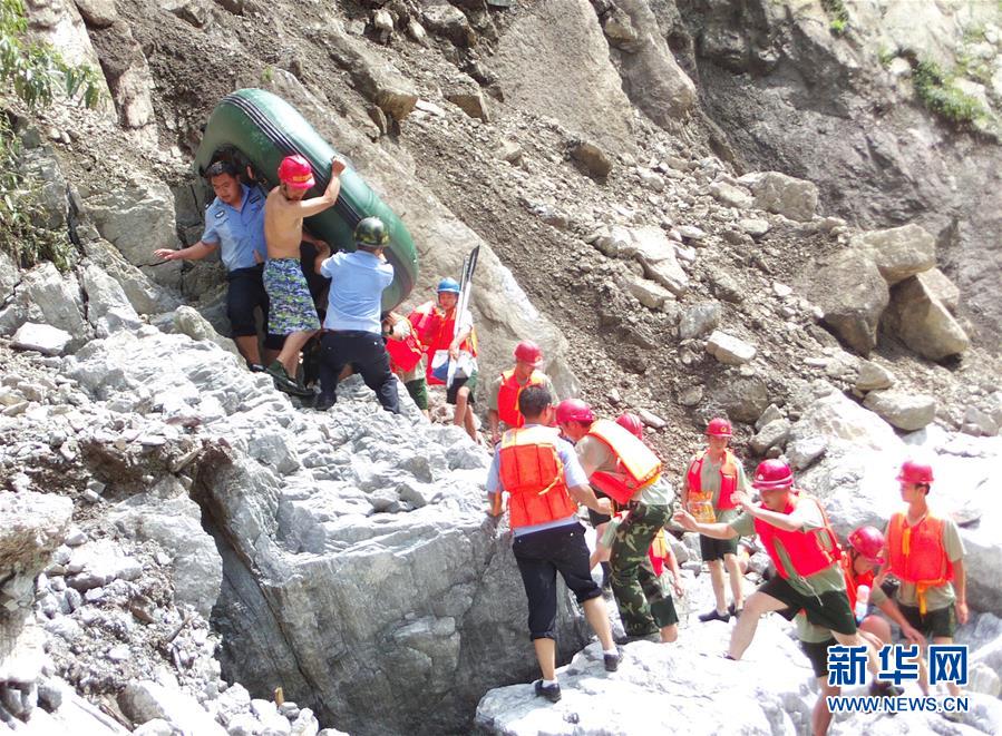 （時(shí)代先鋒&middot;圖文互動(dòng)）（2）為人民&ldquo;逆行&rdquo;的人&mdash;&mdash;追記退役軍人、青年禁毒民警韓順軍