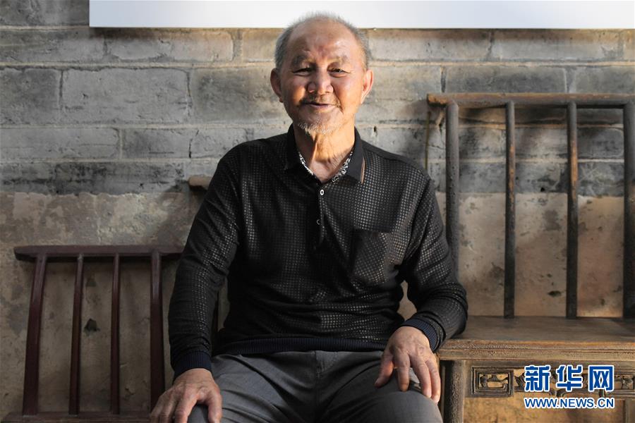 （壯麗70年&middot;奮斗新時(shí)代&mdash;&mdash;記者再走長(zhǎng)征路&middot;圖文互動(dòng)）（6）半條被子折射軍民魚水情