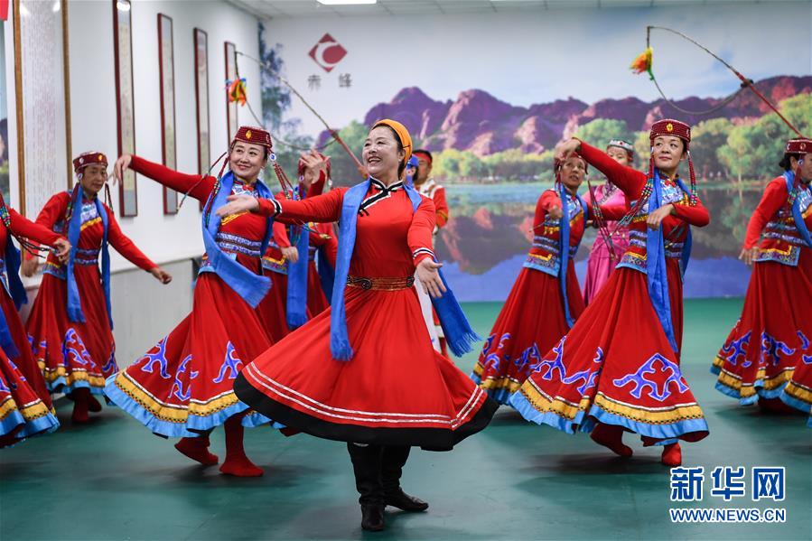 (新華全媒頭條·圖文互動(dòng))(1)心系北疆 情滿草原——習(xí)近平總書記考察內(nèi)蒙古回訪記