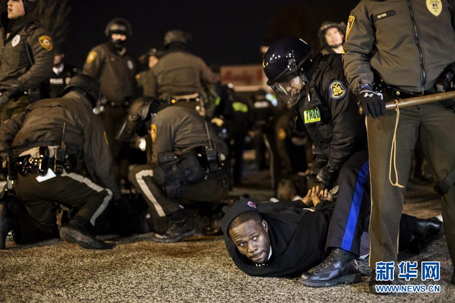 （國際&middot;圖文互動）（1）中國人權研究會發(fā)表文章揭批&ldquo;美式人權&rdquo;虛偽本質(zhì)