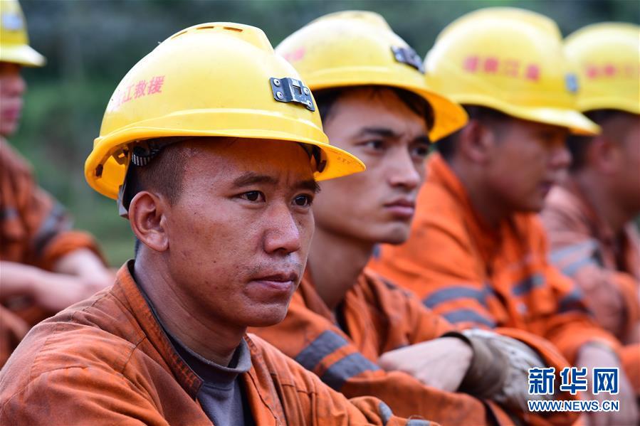 （新華全媒頭條&middot;圖文互動）（8）有一絲希望，就盡百倍努力&mdash;&mdash;貴州水城&ldquo;7&middot;23&rdquo;特大山體滑坡72小時救援紀(jì)實(shí)