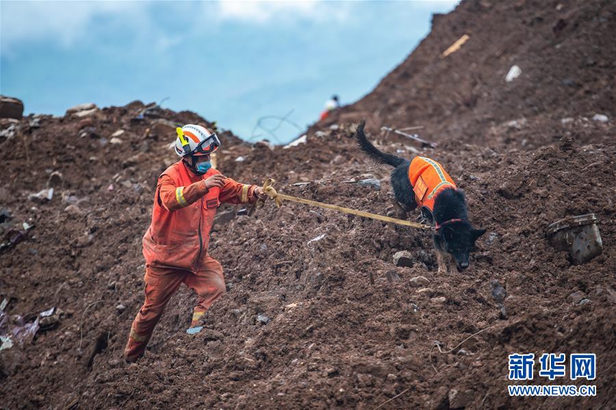 （新華全媒頭條&middot;圖文互動）（5）有一絲希望，就盡百倍努力&mdash;&mdash;貴州水城&ldquo;7&middot;23&rdquo;特大山體滑坡72小時救援紀(jì)實(shí)