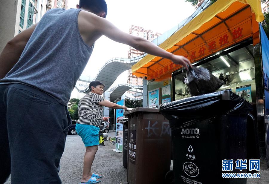 （新華視點&middot;圖文互動）（3）上海垃圾分類&ldquo;滿月&rdquo;：&ldquo;拎得清&rdquo;了，&ldquo;守得住&rdquo;么？