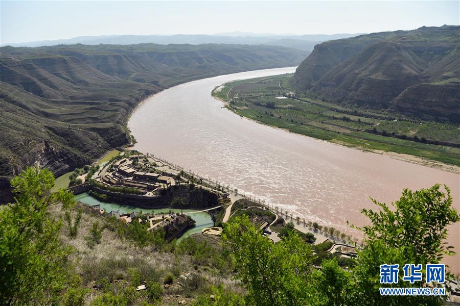 （新華全媒頭條&middot;壯麗70年&middot;奮斗新時代&mdash;&mdash;記者再走長征路&middot;圖文互動）（10）紅星，從這里照耀中國&mdash;&mdash;陜北見證中國革命的歷史轉(zhuǎn)折