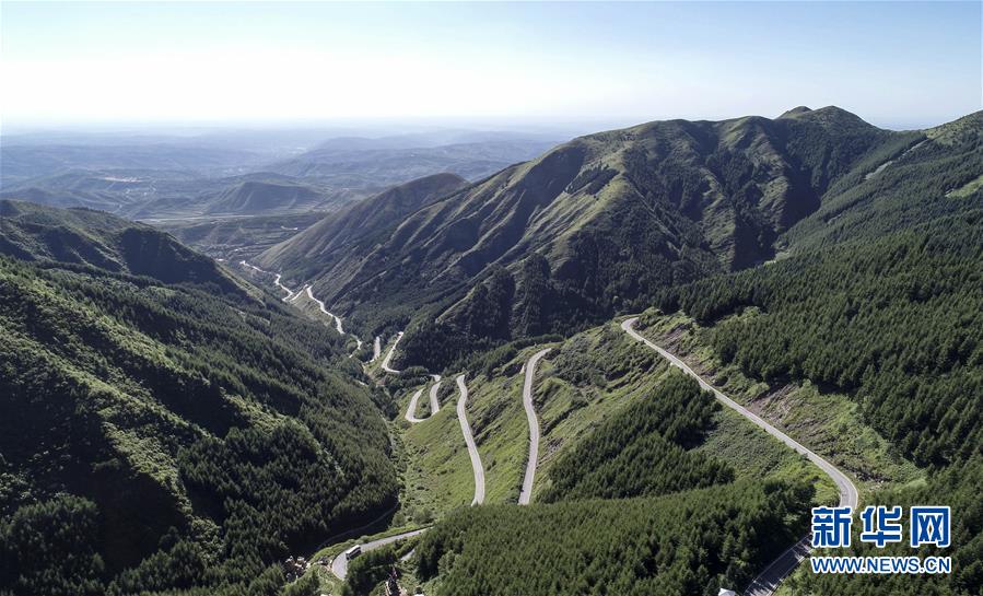 (新華全媒頭條·壯麗70年·奮斗新時(shí)代——記者再走長征路·圖文互動(dòng))(9)凝聚起救亡圖存的磅礴力量——追記紅軍長征大會(huì)師