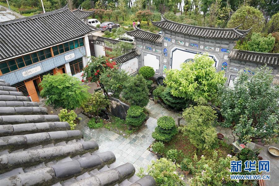 (在習(xí)近平新時(shí)代中國(guó)特色社會(huì)主義思想指引下——新時(shí)代新作為新篇章·總書(shū)記關(guān)心的百姓身邊事·圖文互動(dòng))(1)留住鄉(xiāng)愁 綻放新顏——傳統(tǒng)村落保護(hù)激發(fā)鄉(xiāng)村活力