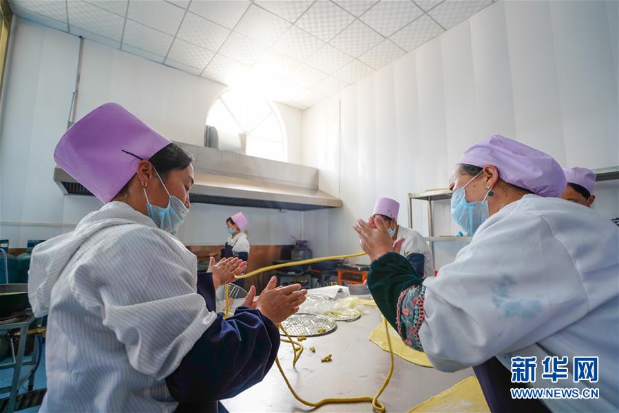 （新華全媒頭條&middot;決戰(zhàn)決勝脫貧攻堅&middot;圖文互動）（9）以沖刺的狀態(tài)跑出決勝的姿態(tài)&mdash;&mdash;&ldquo;三區(qū)三州&rdquo;甘肅深貧區(qū)脫貧攻堅報告