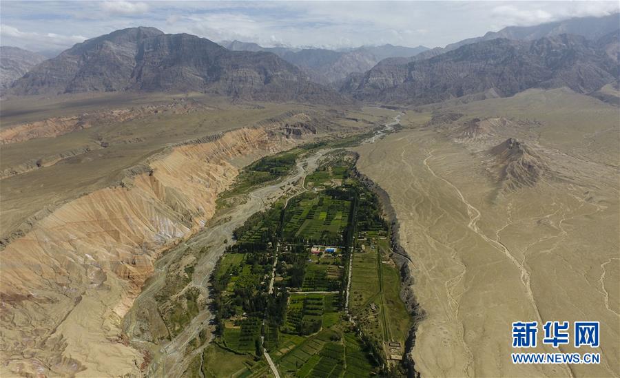 （決戰(zhàn)決勝脫貧攻堅&middot;圖文互動）（4）記者手記：尋訪昆侖&ldquo;桃花源&rdquo;的&ldquo;祛病&rdquo;良方