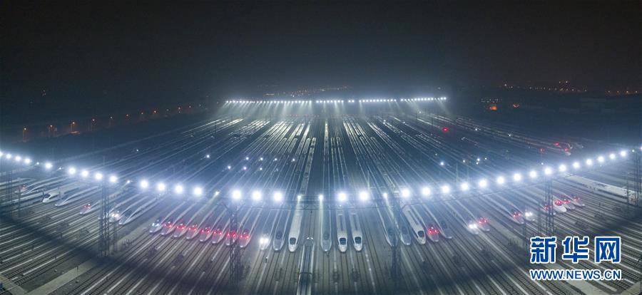 （壯麗70年&middot;奮斗新時(shí)代&mdash;&mdash;共和國發(fā)展成就巡禮）（1）人暢其行、貨暢其流&mdash;&mdash;共和國交通運(yùn)輸業(yè)發(fā)展成就巡禮