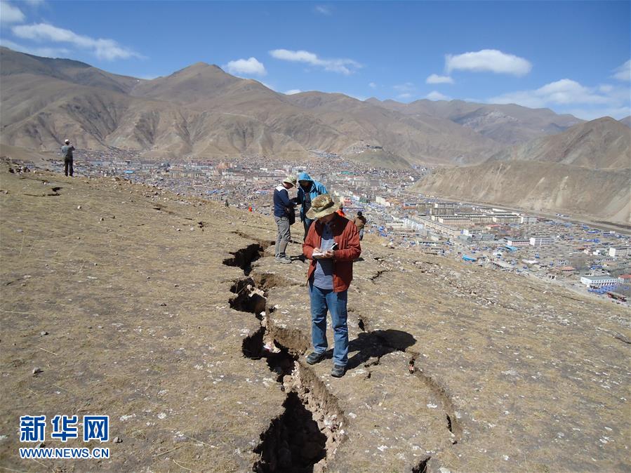 (新華全媒頭條·圖文互動(dòng))(6)迸發(fā)生命的無(wú)限熾熱——構(gòu)造地質(zhì)學(xué)家李德威的赤子之歌