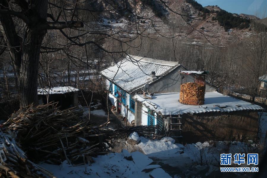 （集中連片特困地區(qū)貧困村調(diào)研行&middot;圖文互動）（1）只要有信心，黃土變成金&mdash;&mdash;河北阜平縣駱駝灣村和顧家臺村脫貧調(diào)查 