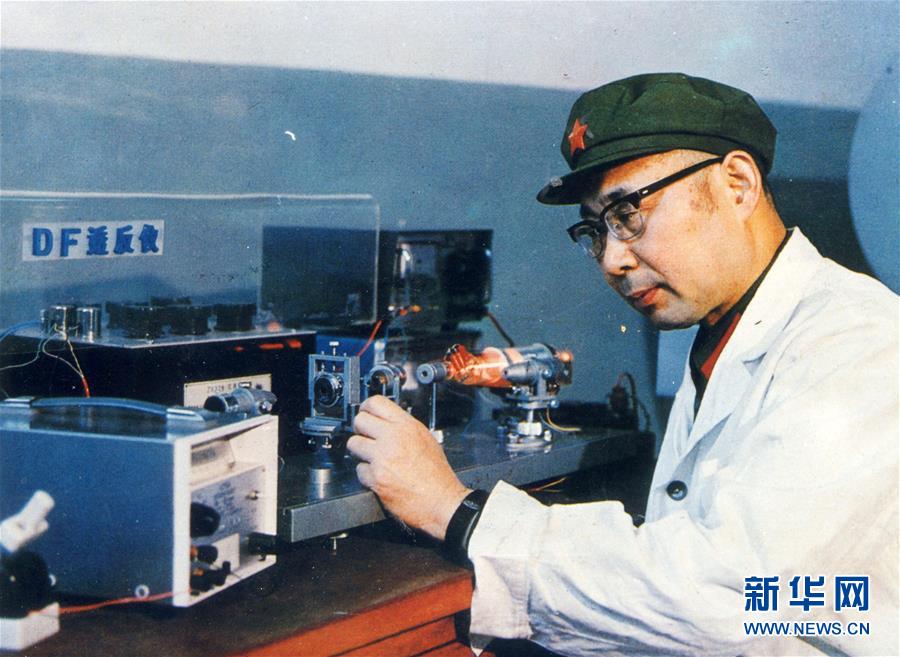 （愛(ài)國(guó)情 奮斗者&middot;圖文互動(dòng)）（2）永不停轉(zhuǎn)的&ldquo;陀螺&rdquo;&mdash;&mdash;追記中國(guó)工程院院士、國(guó)防科技大學(xué)教授高伯龍