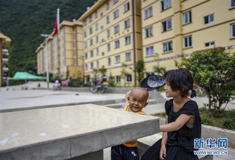 （新華全媒頭條&middot;決戰(zhàn)決勝脫貧攻堅&middot;圖文互動）（9）為了人與自然和諧共生&mdash;&mdash;云南&ldquo;三江并流&rdquo;地區(qū)決戰(zhàn)精準(zhǔn)脫貧的&ldquo;生態(tài)畫卷&rdquo;