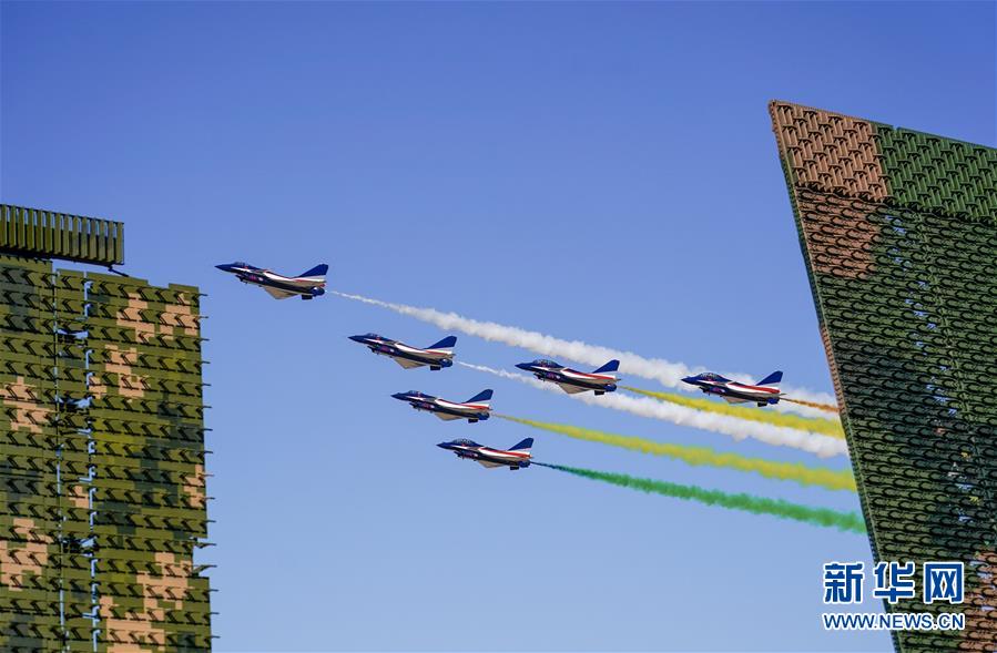 (圖文互動(dòng))(1)空軍航空開(kāi)放活動(dòng)向老百姓展現(xiàn)強(qiáng)國(guó)興軍之美