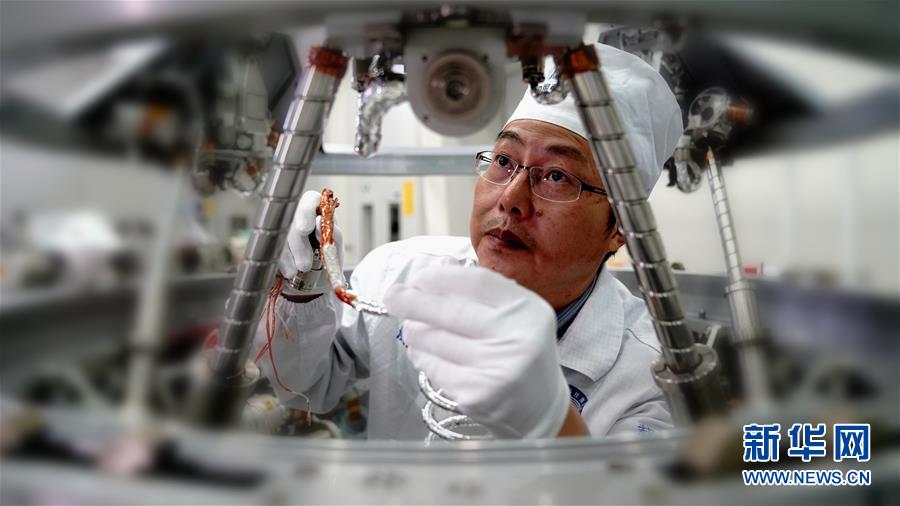 （德耀中華&middot;圖文互動(dòng)）（1）王曙群：&ldquo;腳踏實(shí)地、仰望星空&rdquo;的大國(guó)工匠