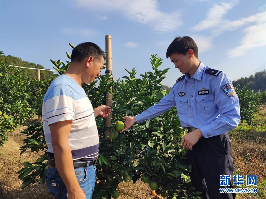 （圖文互動(dòng)）（1）163份留任申請(qǐng)&mdash;&mdash;記江西吉安163位主動(dòng)留任的第一書(shū)記