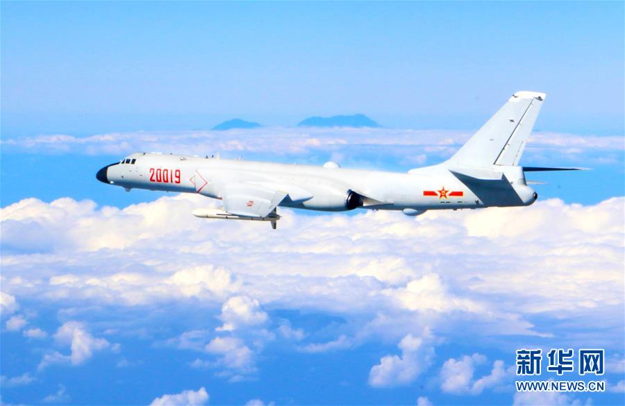 （人民空軍70年&middot;圖文互動(dòng)）（8）我愛祖國(guó)的藍(lán)天&mdash;&mdash;空軍強(qiáng)軍主題紀(jì)念封8張&ldquo;同框照&rdquo;背后的故事 