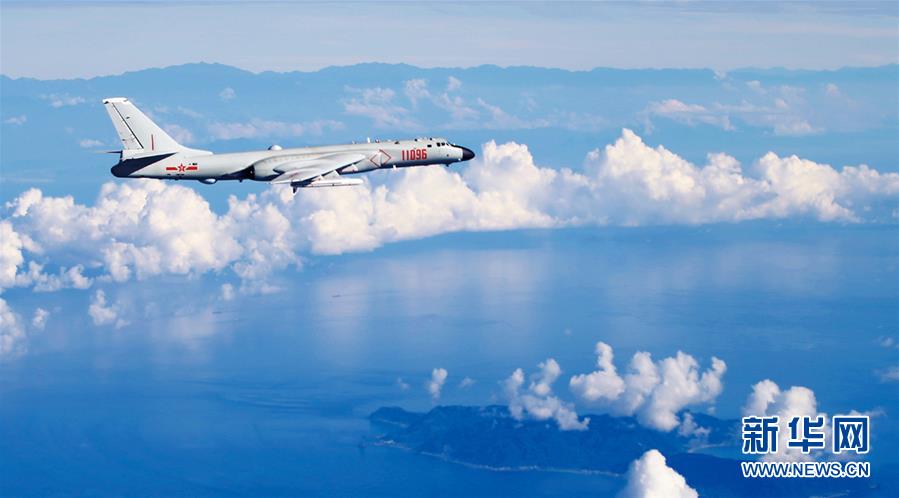 （新華全媒頭條&middot;人民空軍70年&middot;圖文互動(dòng)）（7）陽(yáng)光照耀奮飛的航程&mdash;&mdash;黨中央、中央軍委和習(xí)主席關(guān)心人民空軍建設(shè)發(fā)展紀(jì)實(shí)