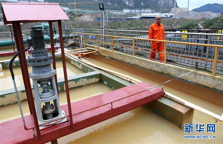 （四中全會精神在基層&middot;圖文互動）（3）烏江清，貴州興&mdash;&mdash;貴州第一大河烏江治污記