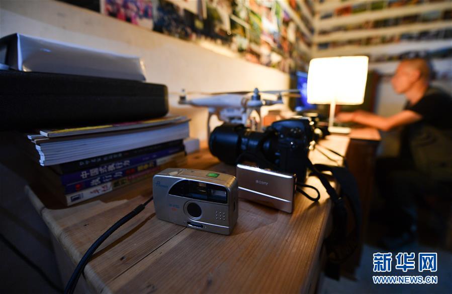 （圖文互動(dòng)）（7）鄉(xiāng)村攝影師、鄉(xiāng)村&ldquo;模特&rdquo;、民宿店主&mdash;&mdash;鄉(xiāng)村旅游推動(dòng)婺源農(nóng)民生活方式發(fā)生新變化