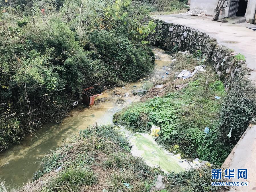 （新華調(diào)查&middot;國(guó)務(wù)院農(nóng)村人居環(huán)境大檢查&middot;圖文互動(dòng)）（3）農(nóng)村生活污水何處去？&mdash;&mdash;農(nóng)村污水治理&ldquo;梗阻&rdquo;現(xiàn)象調(diào)查