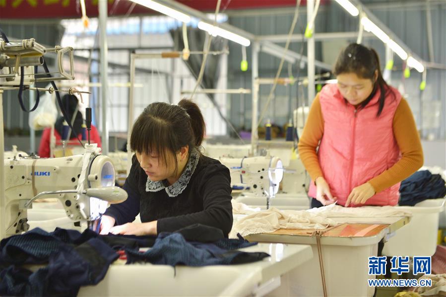 （圖文互動(dòng)）（1）人回鄉(xiāng)、錢回流、企回遷&mdash;&mdash;一個(gè)大石山區(qū)貧困縣的返鄉(xiāng)創(chuàng)業(yè)故事 