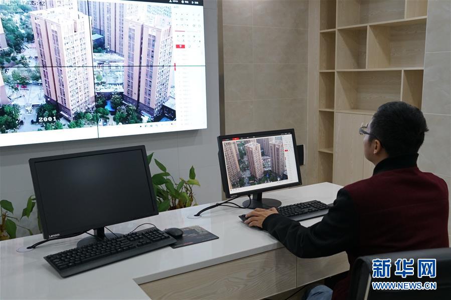 （在習(xí)近平新時(shí)代中國特色社會(huì)主義思想指引下&mdash;&mdash;新時(shí)代新作為新篇章&middot;總書記關(guān)切高質(zhì)量發(fā)展&middot;圖文互動(dòng)）（3）同一片家園，同一個(gè)夢(mèng)想&mdash;&mdash;棚改區(qū)里的民生新事