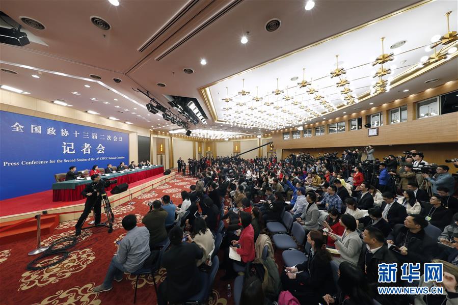 （兩會）（4）政協(xié)委員談優(yōu)化營商環(huán)境、促進民營經(jīng)濟高質(zhì)量發(fā)展