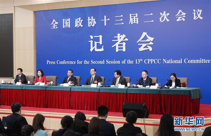 （兩會(huì)&middot;XHDW）（2）政協(xié)委員談優(yōu)化營商環(huán)境、促進(jìn)民營經(jīng)濟(jì)高質(zhì)量發(fā)展