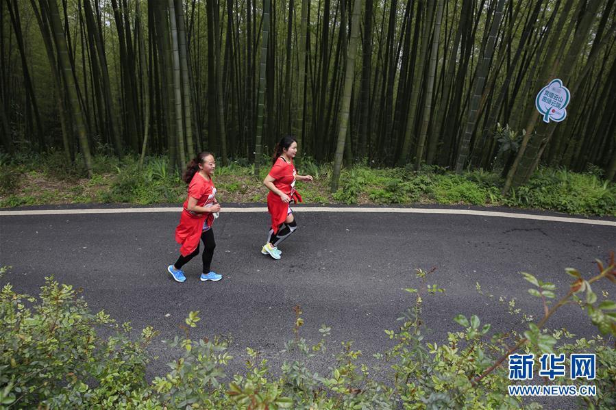 （新華全媒頭條&middot;圖文互動）（6）深入推進(jìn)大保護(hù) 打造引領(lǐng)高質(zhì)量發(fā)展生力軍&mdash;&mdash;推動長江經(jīng)濟(jì)帶發(fā)展座談會召開四年間