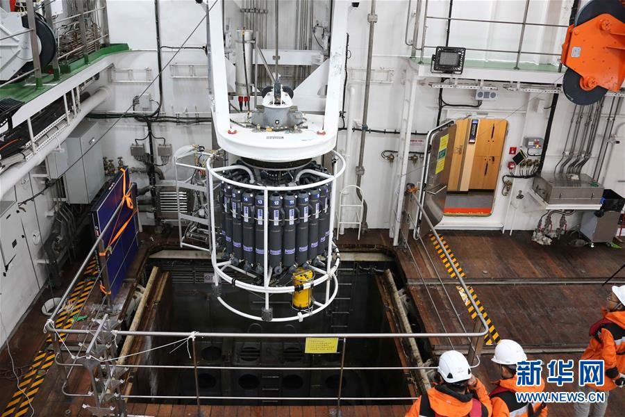 （&ldquo;雪龍&rdquo;探南極&middot;圖文互動）（4）中國南極考察隊順利完成宇航員海綜合科考