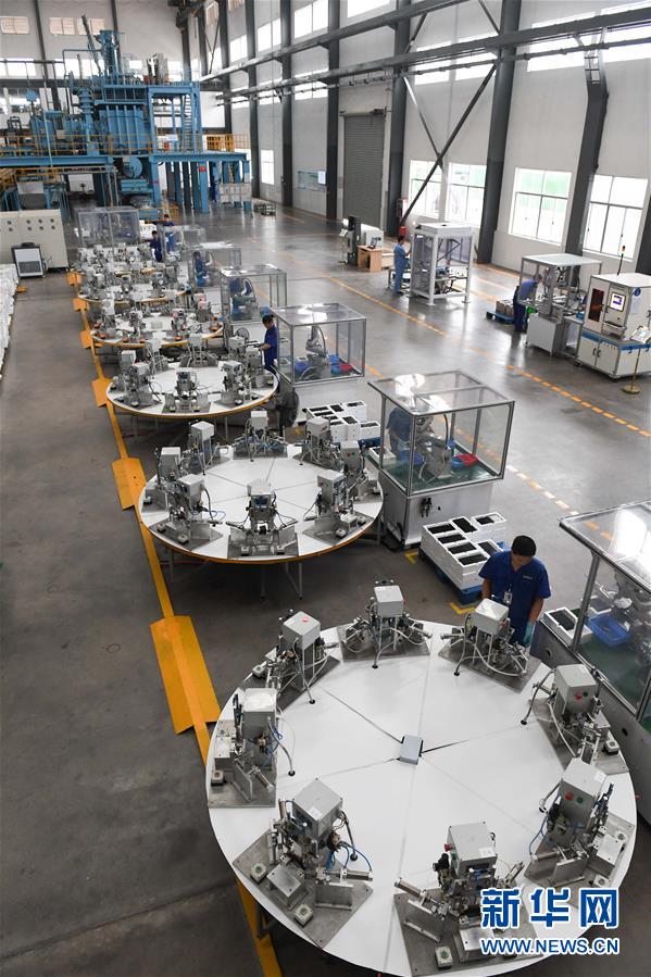 （新華全媒頭條&middot;圖文互動）（8）創(chuàng)新，在復(fù)興的征程上&mdash;&mdash;以習(xí)近平同志為核心的黨中央關(guān)心科技創(chuàng)新工作紀(jì)實