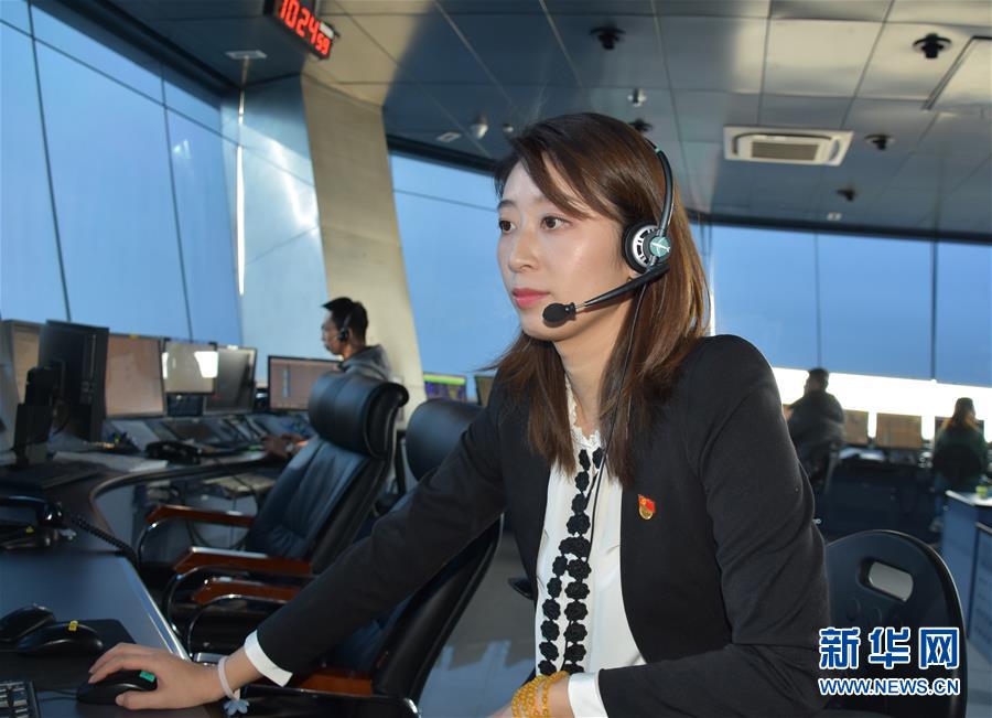 （關(guān)注春運(yùn)&middot;圖文互動(dòng)）在崗一分鐘，保證安全60秒&mdash;&mdash;記守護(hù)遠(yuǎn)航客機(jī)的&ldquo;燈塔&rdquo;管制員