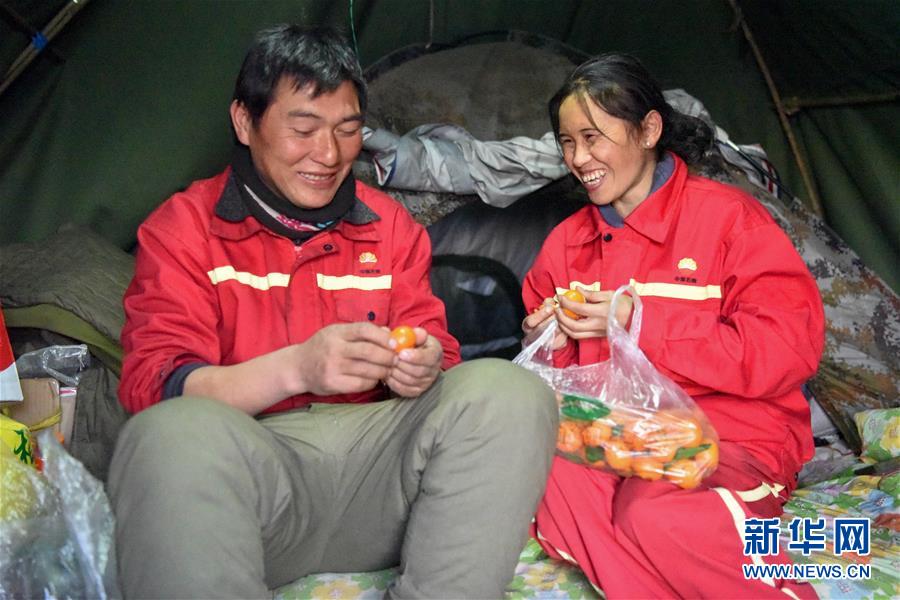 （新春走基層&middot;圖文互動(dòng)）（7）寒冬里，&ldquo;沙漠玫瑰&rdquo;猶自綻放