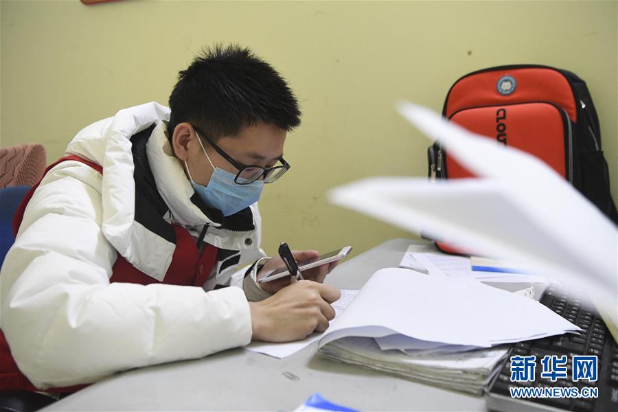 （聚焦疫情防控&middot;圖文互動(dòng)）（6）&ldquo;排查越嚴(yán)密，群眾越安心&rdquo;&mdash;&mdash;重慶日均組織40多萬(wàn)人有序排查疫情