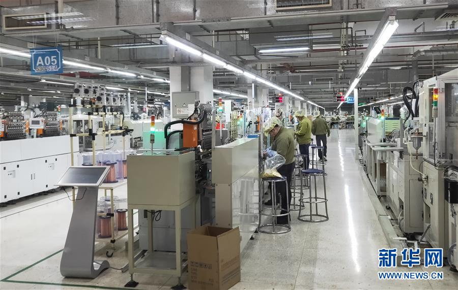 （來自經(jīng)濟(jì)前沿的故事&middot;企業(yè)復(fù)工復(fù)產(chǎn)&middot;圖文互動）（1）看1500多名工人是如何復(fù)工的？&mdash;&mdash;湖南郴州一家企業(yè)復(fù)工目擊記 