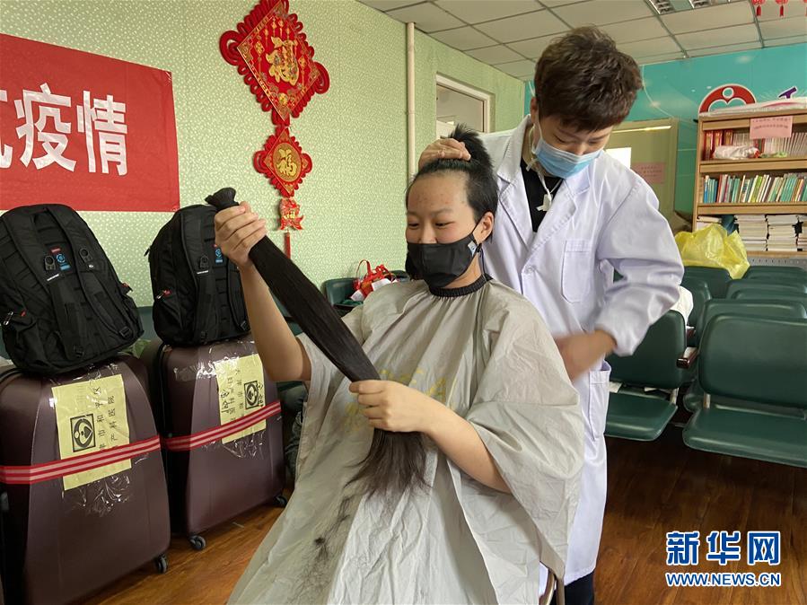 （聚焦疫情防控&middot;圖文互動）（1）沖鋒向前，我們義無反顧&mdash;&mdash;&ldquo;戰(zhàn)疫&rdquo;一線醫(yī)護(hù)人員群像