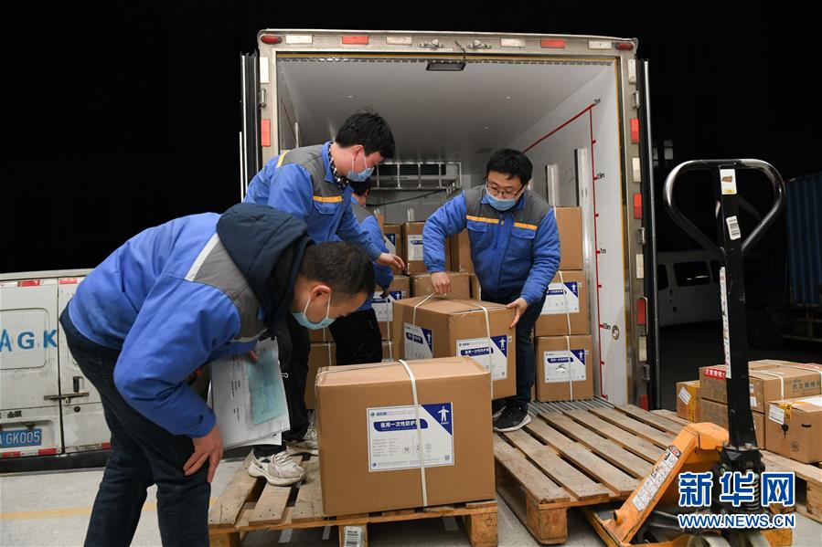 (在習(xí)近平新時代中國特色社會主義思想指引下——新時代新作為新篇章·習(xí)近平總書記關(guān)切事·圖文互動)(2)打好防控“主動仗”——各地精準施策堅決遏制疫情蔓延