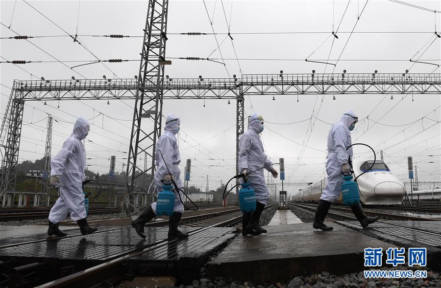 （新華全媒頭條&middot;圖文互動）（4）以法治為綱 聚保障之力&mdash;&mdash;在法治軌道上推進疫情防控紀(jì)實