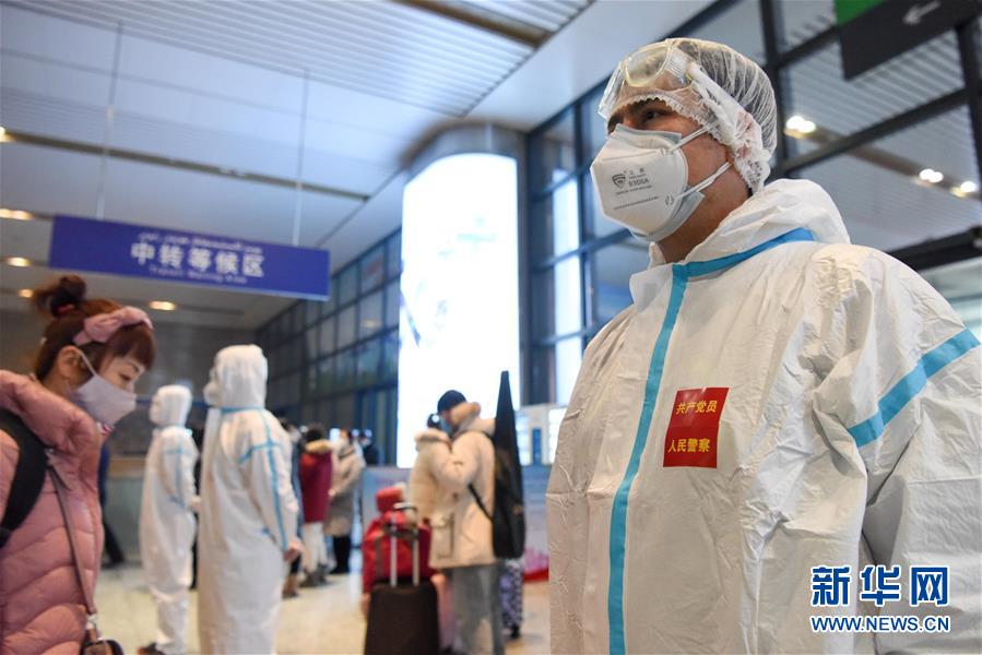 （新華全媒頭條&middot;圖文互動）（8）滄海橫流顯本色　戰(zhàn)&ldquo;疫&rdquo;一線黨旗紅&mdash;&mdash;全國各領(lǐng)域基層黨組織和廣大黨員奮力打好疫情防控阻擊戰(zhàn)（1）