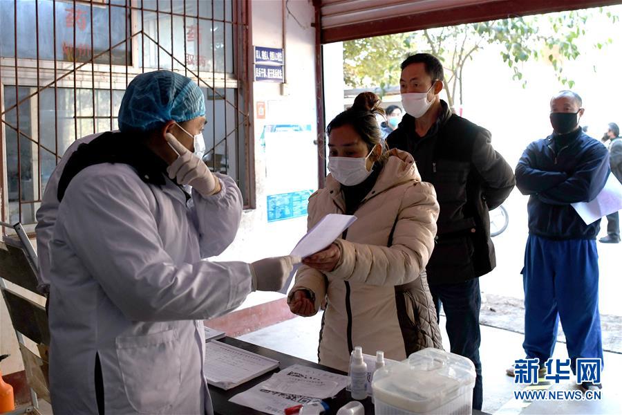 （抓好經(jīng)濟(jì)發(fā)展 應(yīng)對(duì)復(fù)雜局面&middot;圖文互動(dòng)）（3）2500萬農(nóng)民工如何安全返崗？&mdash;&mdash;農(nóng)民工大省四川復(fù)工觀察