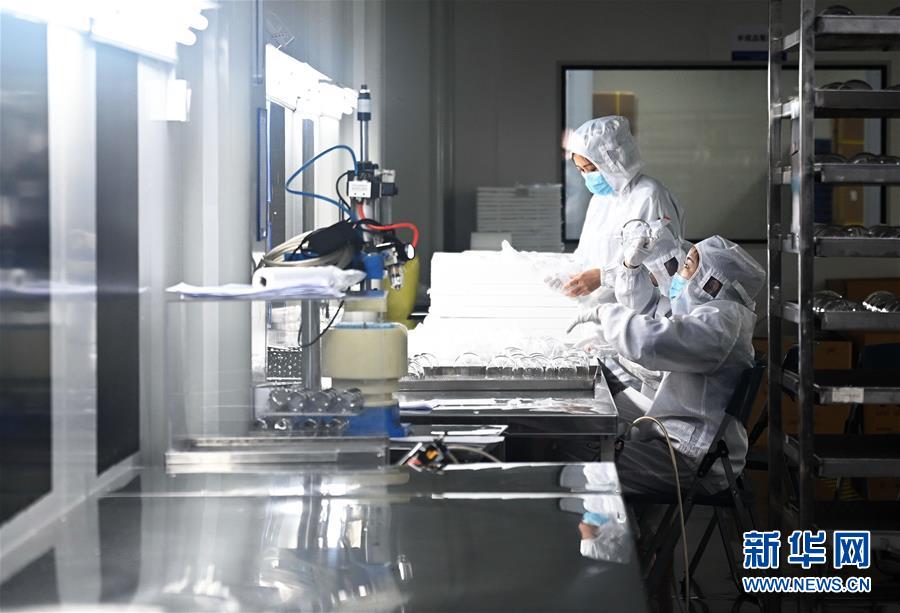 (來自經(jīng)濟前沿的故事·企業(yè)復(fù)工復(fù)產(chǎn)·圖文互動)(5)“危機中發(fā)現(xiàn)新商機”——中國科技制造企業(yè)復(fù)工復(fù)產(chǎn)觀察