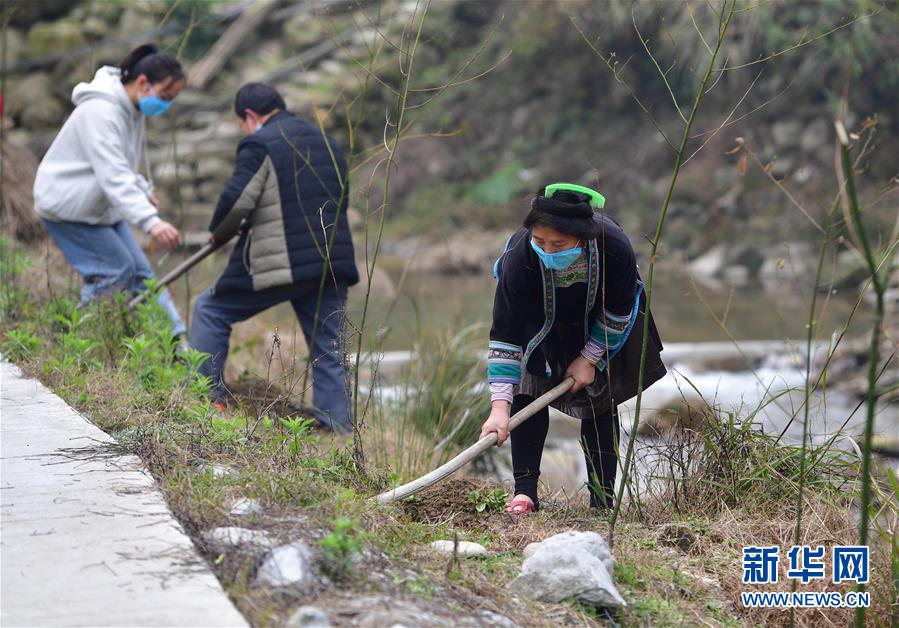（社會）（1）苗山脫貧影像志&mdash;&mdash;春天里，她們種下新希望