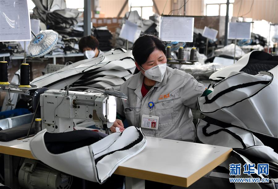 （圖文互動(dòng)）（5）&ldquo;春天到了，熟悉的生活正在慢慢回來(lái)&rdquo;&mdash;&mdash;陜西多地復(fù)產(chǎn)復(fù)工一線見(jiàn)聞